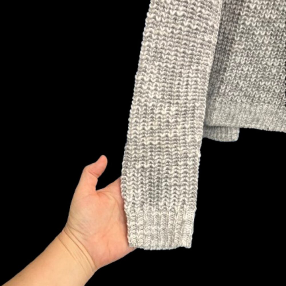 NWT Forever 21 Gray Women's Sweater Size Small - Picture 3 of 7